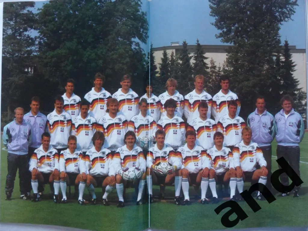 спецвыпуск - Чемпионы мира по футболу 1990 г (2 постера сб. Германии) 1