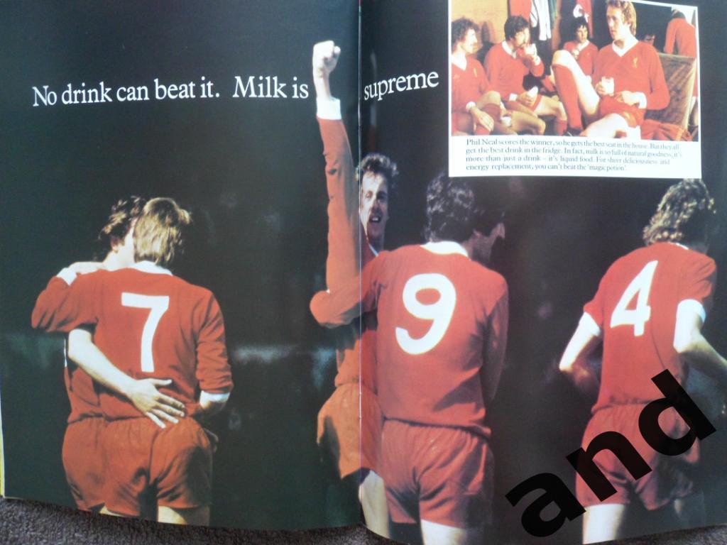 Football Monthly № 3 (1979) большой постер Манчестер Юнайтед 2