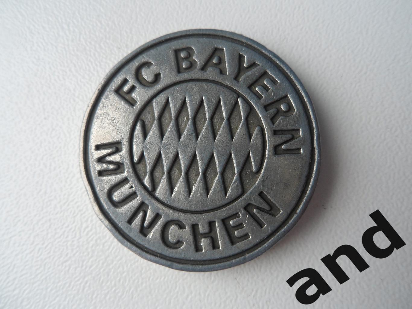 оригинальный знак/жетон Бавария Мюнхен 1