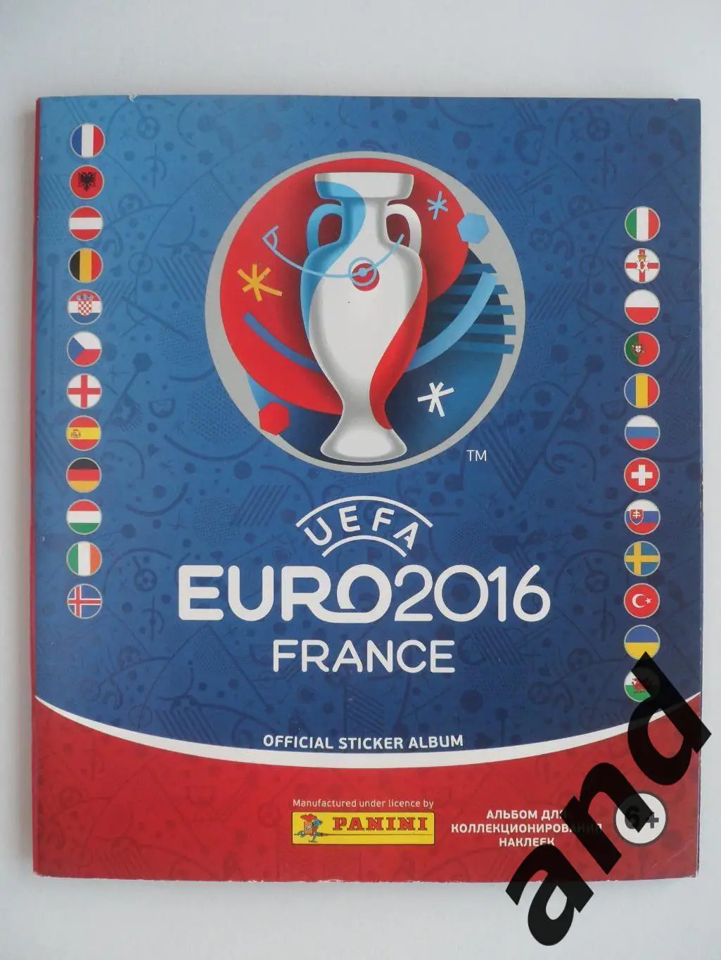 Альбом панини panini чемпионат Европы 2016 (307 наклеек)