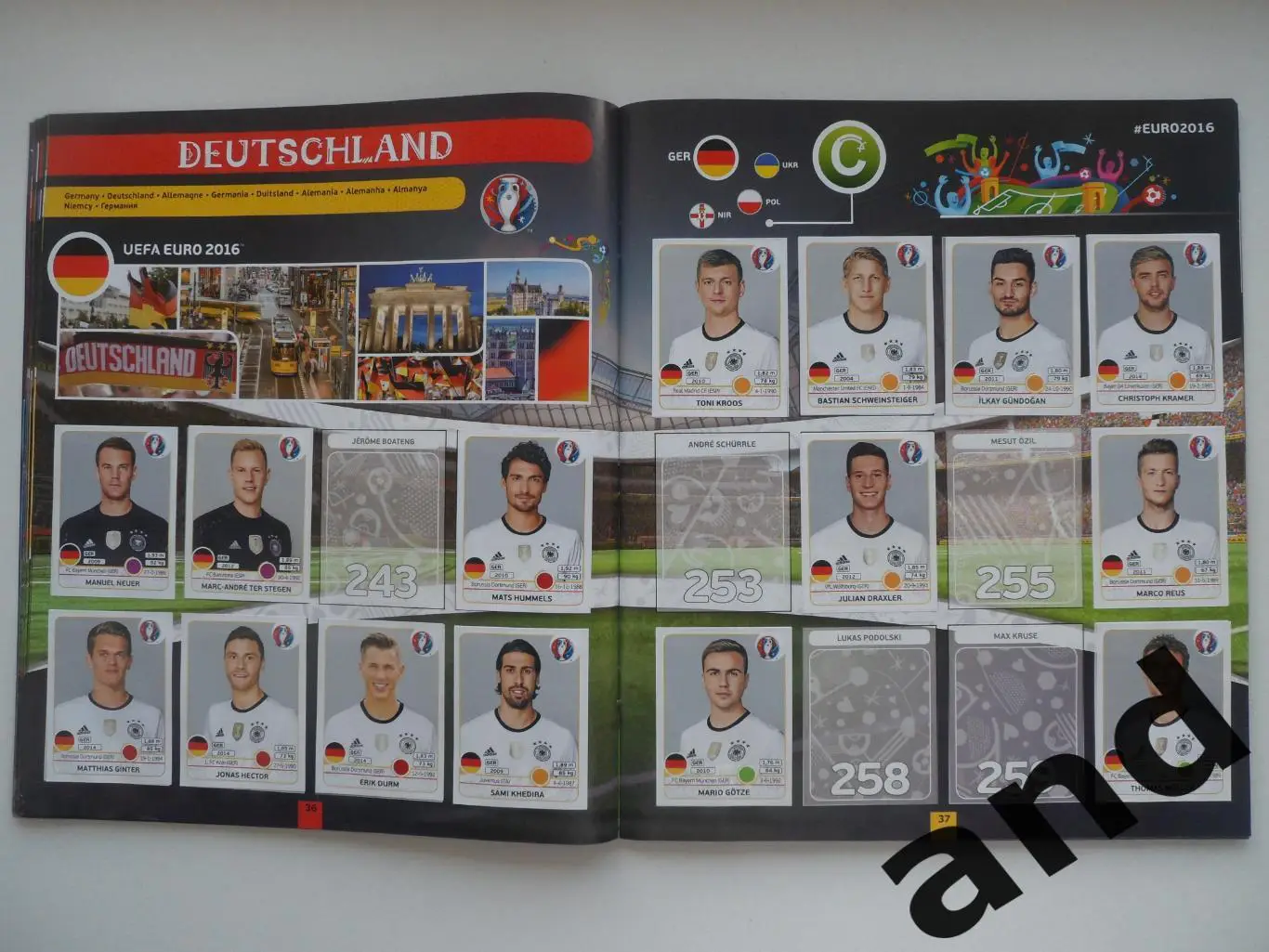 Альбом панини panini чемпионат Европы 2016 (307 наклеек) 3