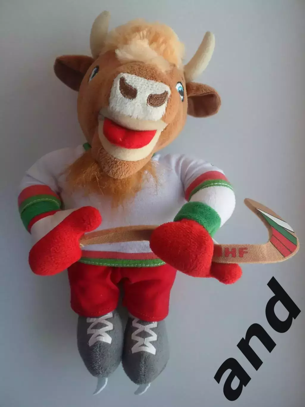 игрушка-талисман чемпионата мира по хоккею 2014, маскот Волат