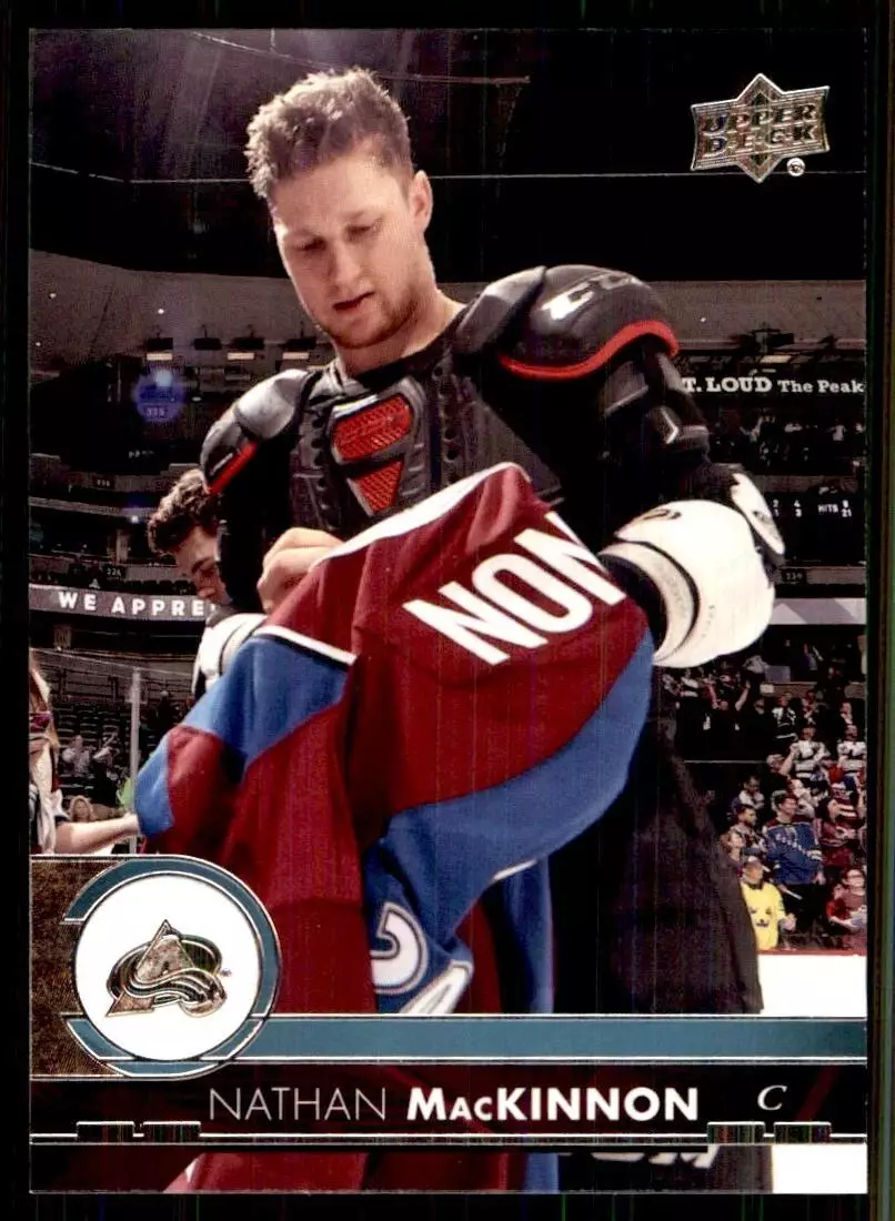 2017-18 Upper Deck #48 Nathan MacKinnon