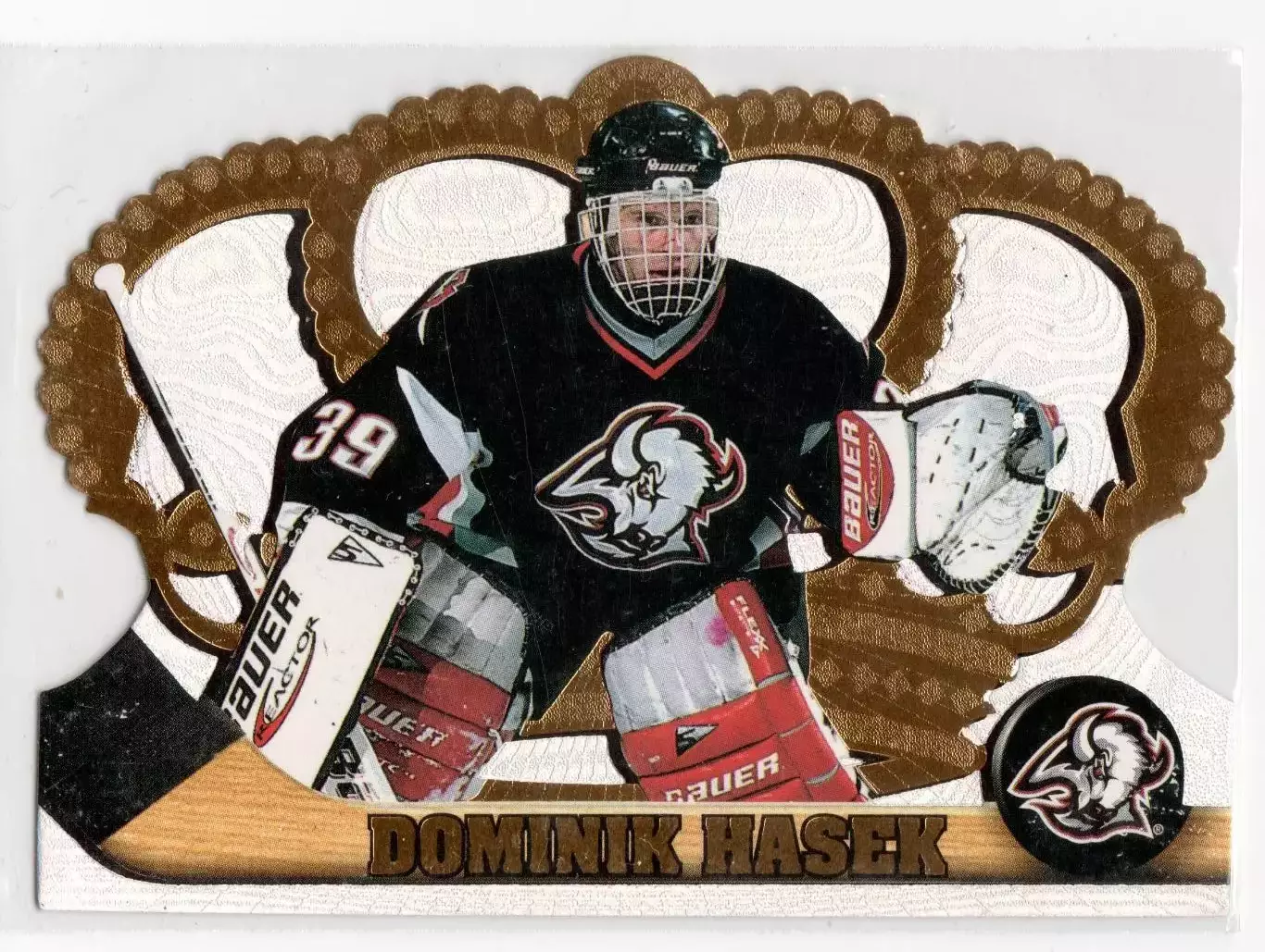 1997-98 Crown Royale #14 Dominik Hasek