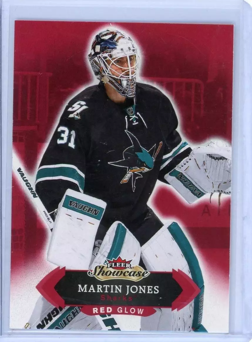 2016-17 Fleer Showcase Red Glow #99 Martin Jones