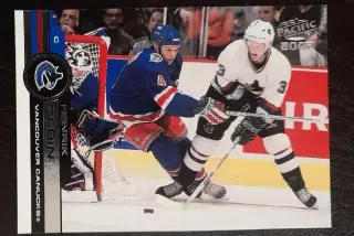 2001-02 Pacific #388 Henrik Sedin