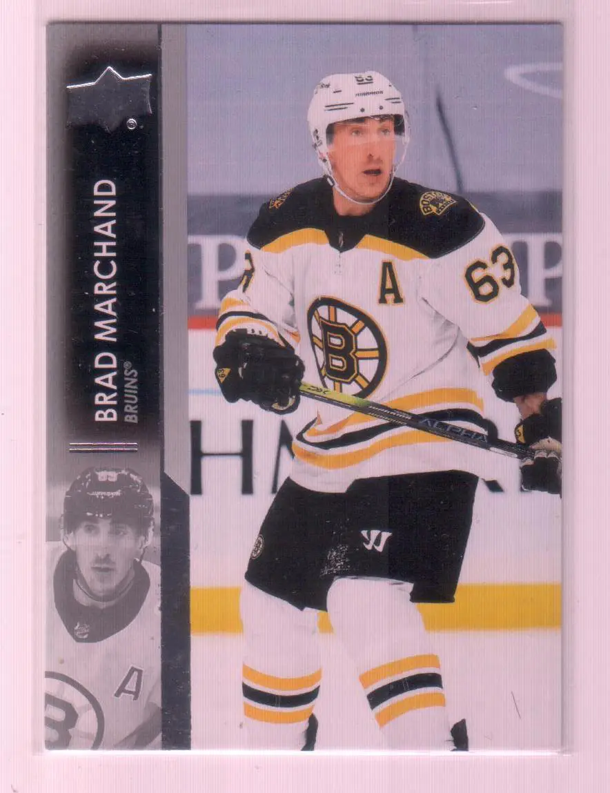 2021-22 Upper Deck Series 1 Base #16 Brad Marchand Boston Bruins