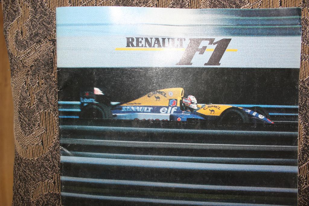 Буклет RENAULT F1