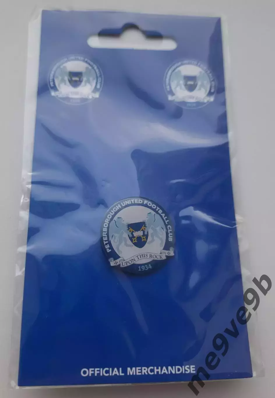 Официальный значок ФК Питерборо Юнайтед Питерборо, Англия