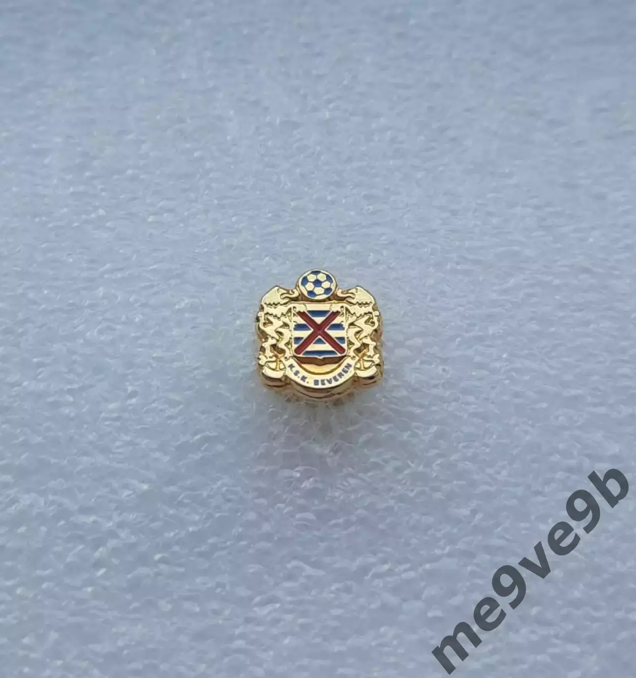 Официальный значок ФК Беверен Беверен, Бельгия