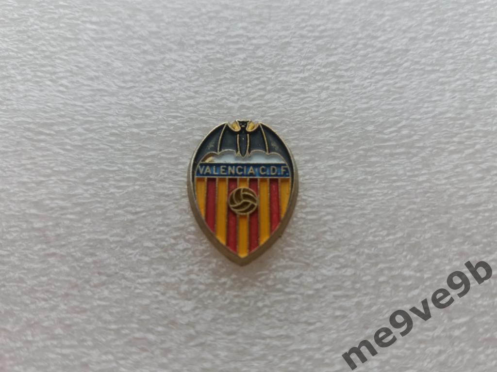 Официальный значок ФК Валенсия Валенсия, Испания. Старый логотип!