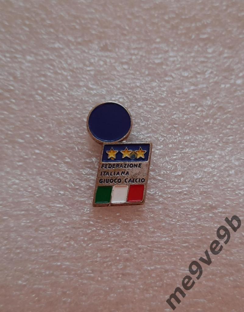 (1) Официальный значок федерации футбола Италии