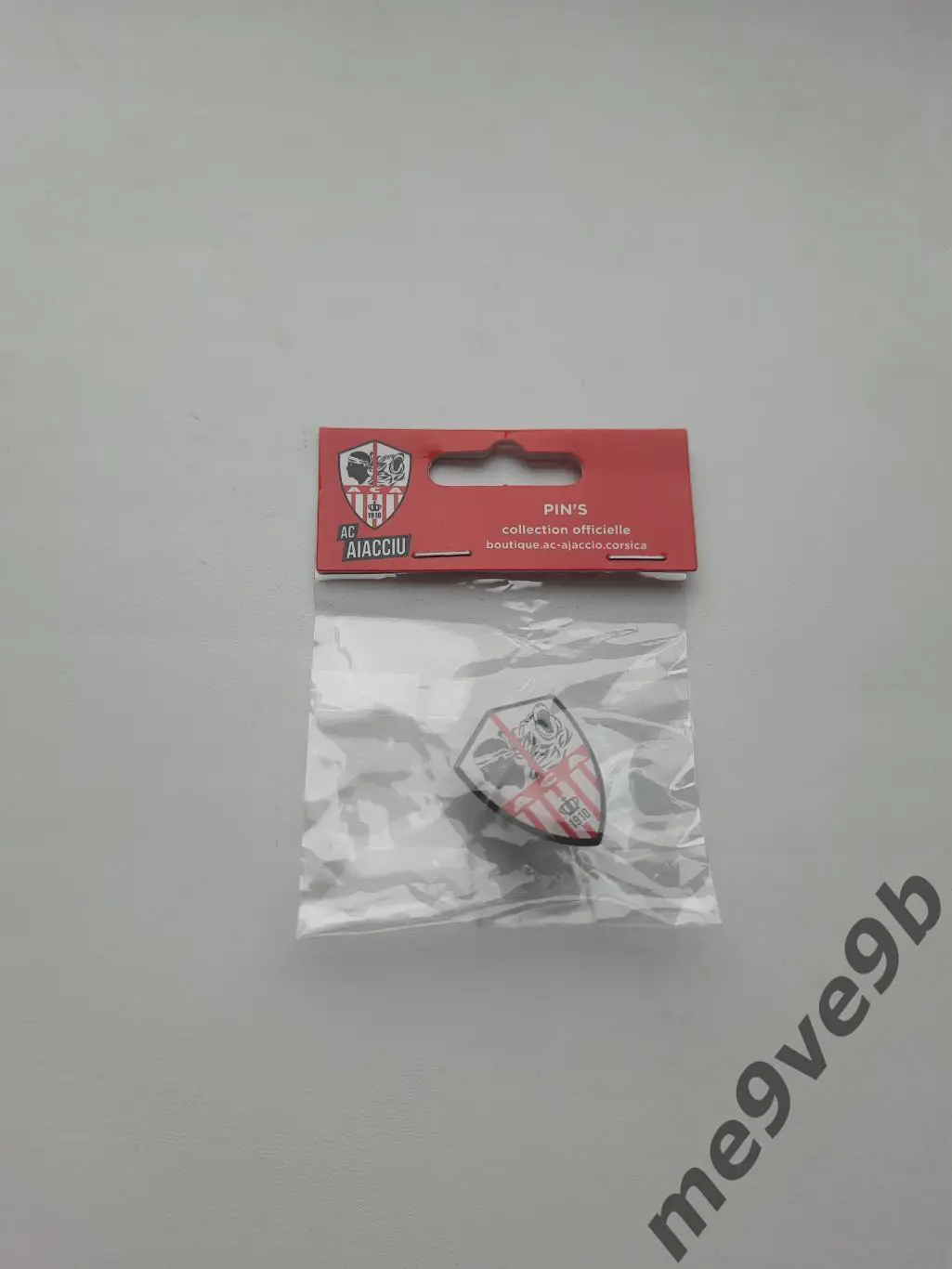 Официальный значок ФК Аяччо Аяччо, Франция. Выпуск 2024 года