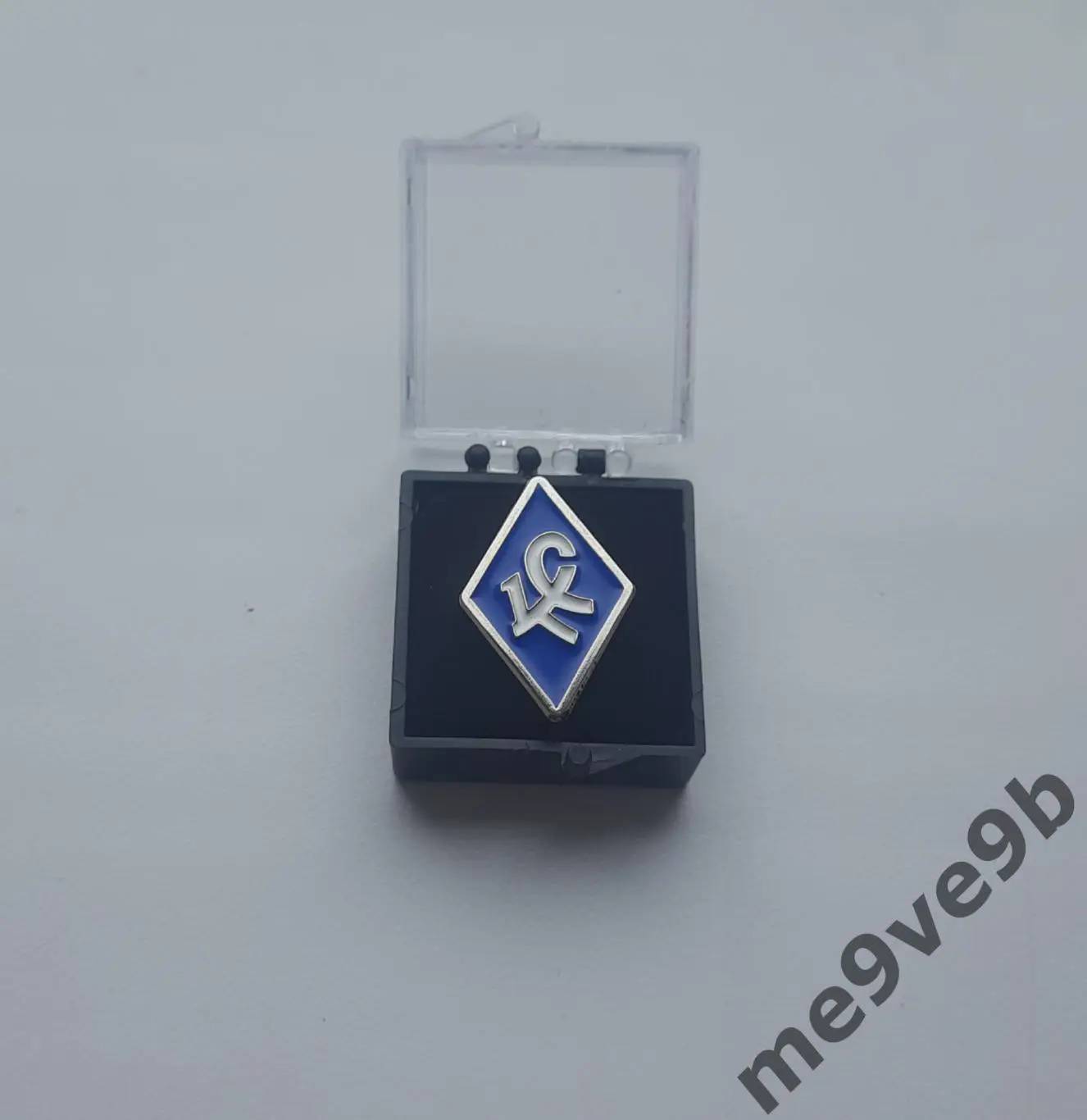 (1) Официальный значок ФК Крылья Советов Самара. Выпуск 2025 года