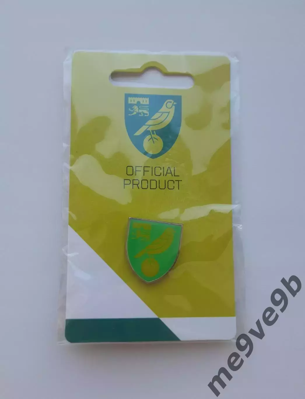 Официальный значок ФК Норвич Сити Норидж, Англия. Выпуск 2025 года