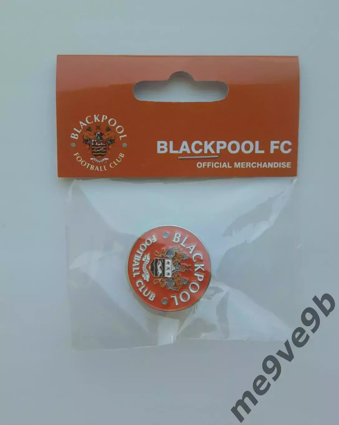 (2) Официальный значок ФК Блэкпул Блэкпул, Англия. Выпуск 2025 года
