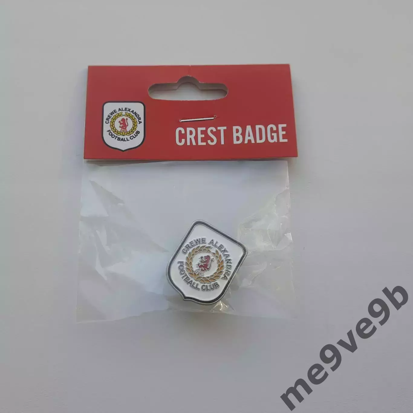 Официальный значок ФК Кру Александра Кру, Англия. Лот для say7070
