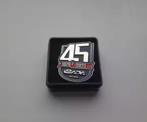 Официальный юбилейный значок ХК Лада Тольятти