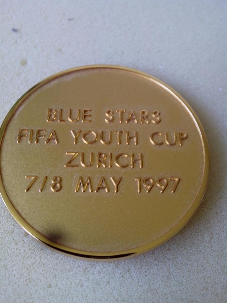 Футбол.Официальная медаль ФИФА. BLUE STARS /YOUTH CUP Цюрих 1997 1
