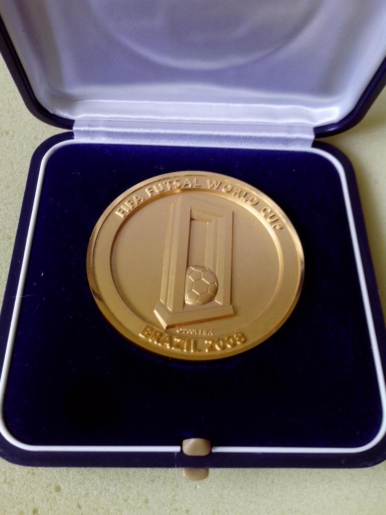 Футбол.Официальная медаль ФИФА. FUTSAL World Cup Бразилия 2008