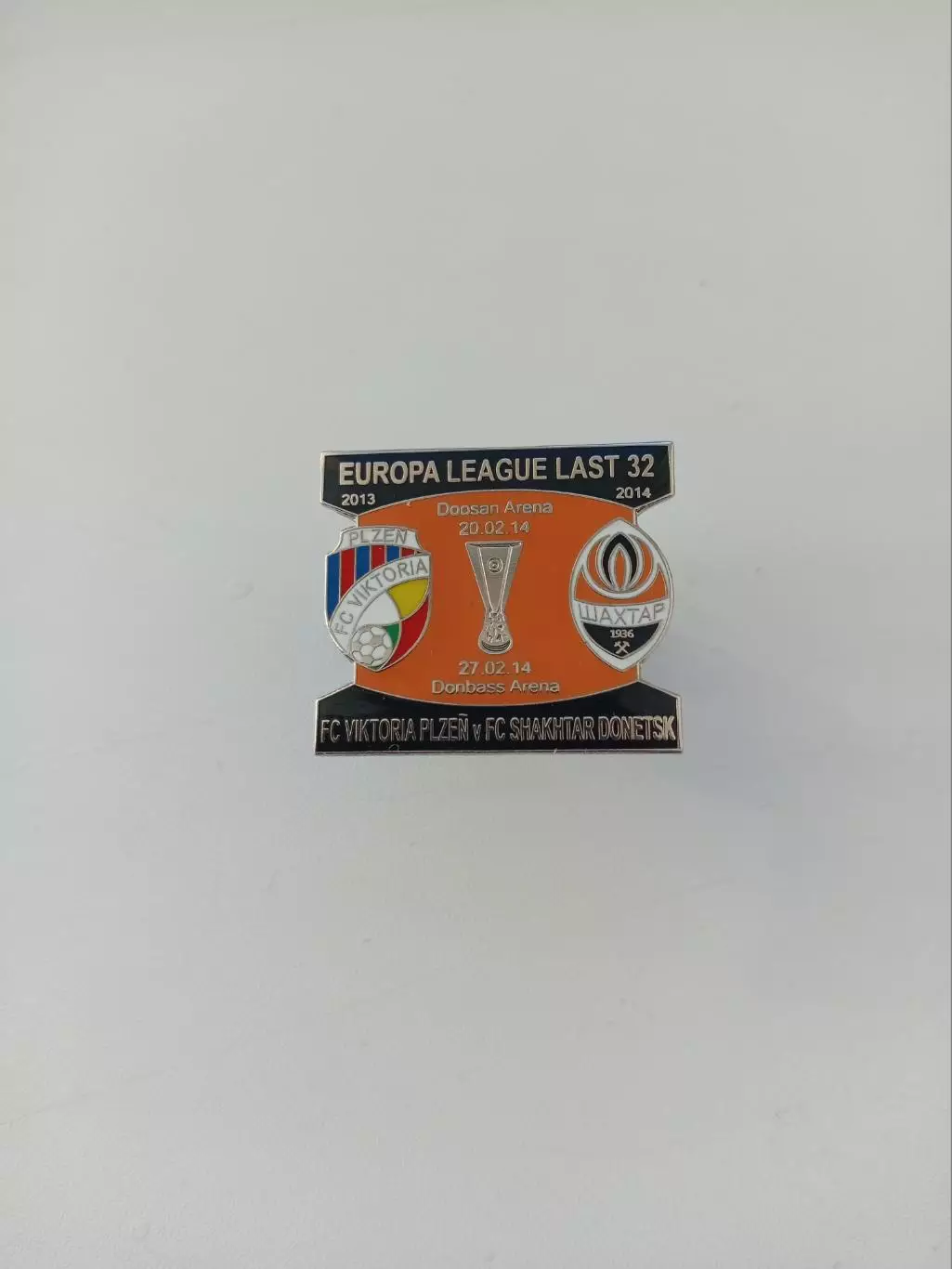 Значок, Лига Европы 2013\14,ФК Виктория Плезень-Шахтер Донецк