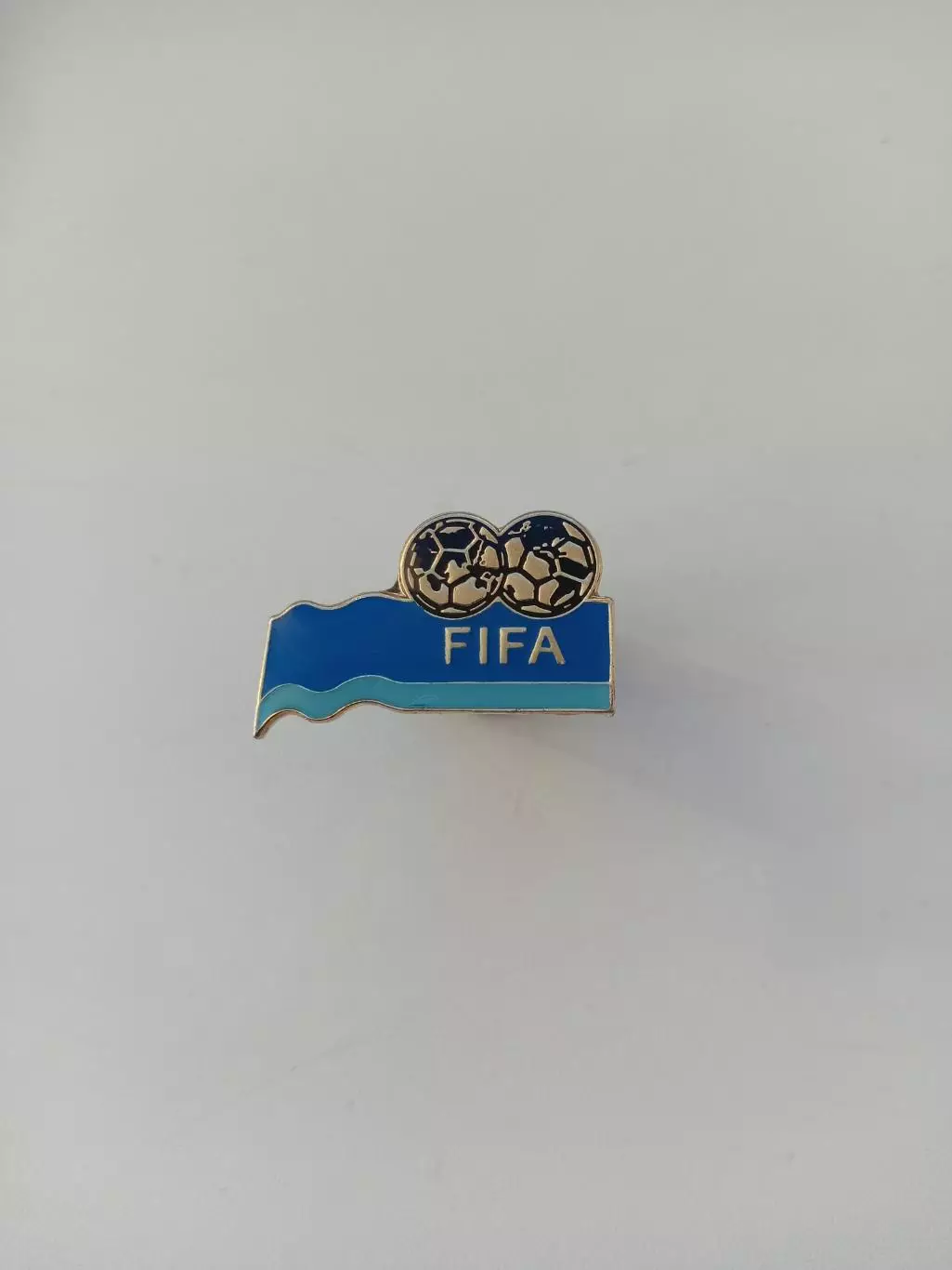 Значок. ФИФА оригинал