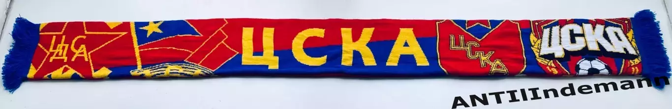 Шарф ЦСКА Москва с изображением исторических эмблем клуба 3