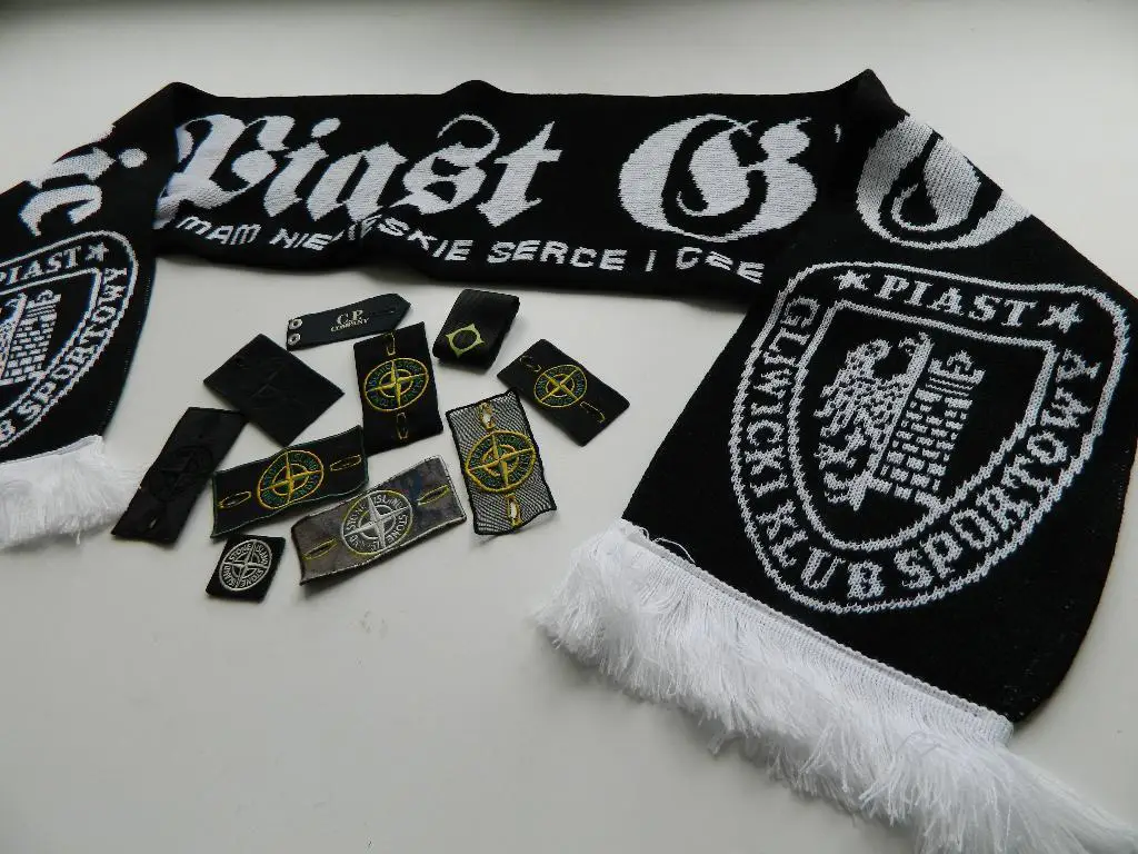 Шарф ФК Пяст Гливице, Польша 1