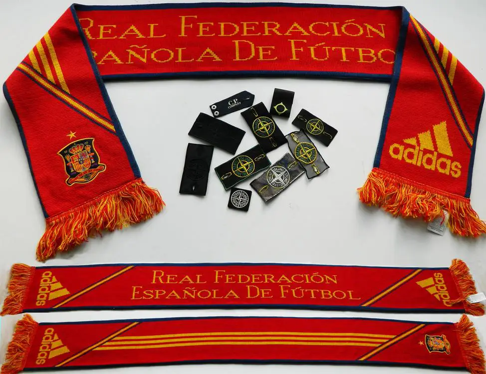 Шарф сборной (сборная) Испании (Испания), Adidas