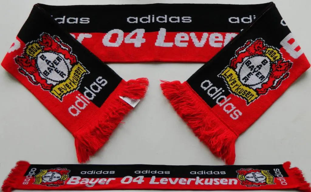 Шарф ФК Байер Леверкузен, Германия. Фирменный Adidas