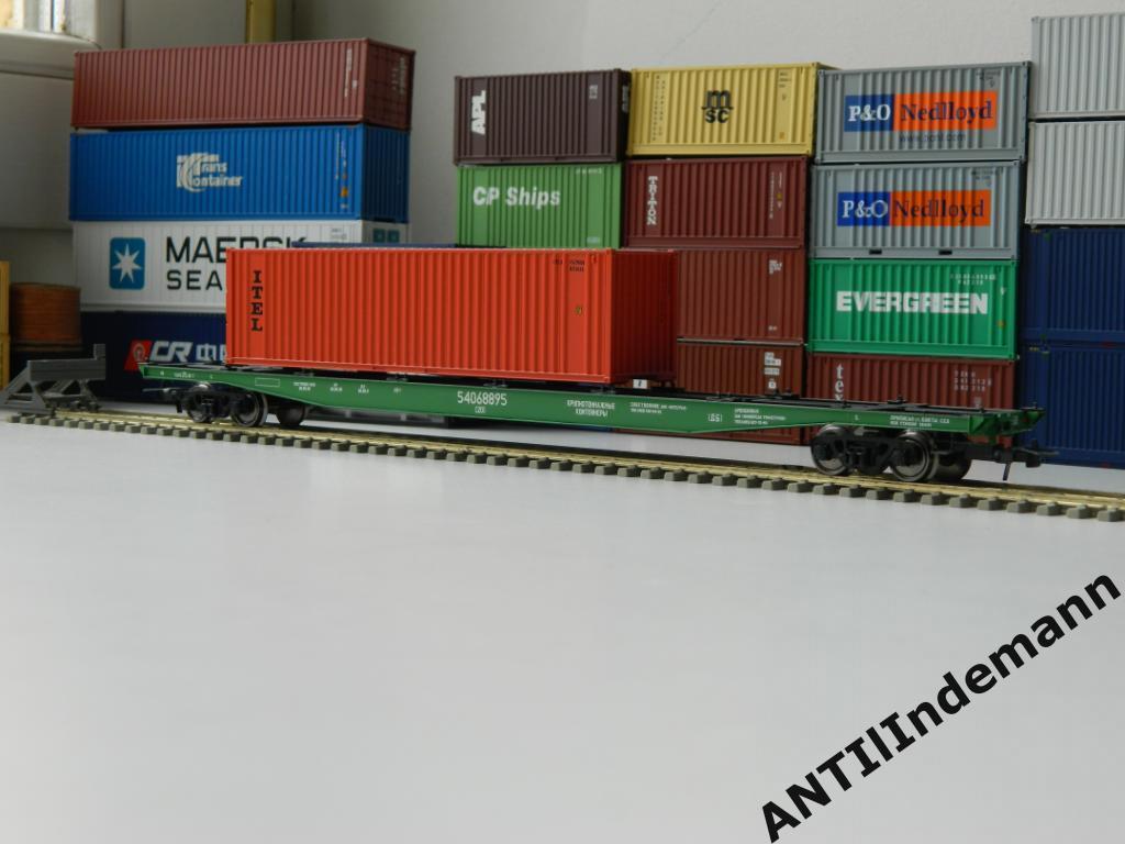 ONEGA (Онега) платформа для контейнеров 23-469-07, РЖД. Масштаб H0 1/87 16,5 мм 1