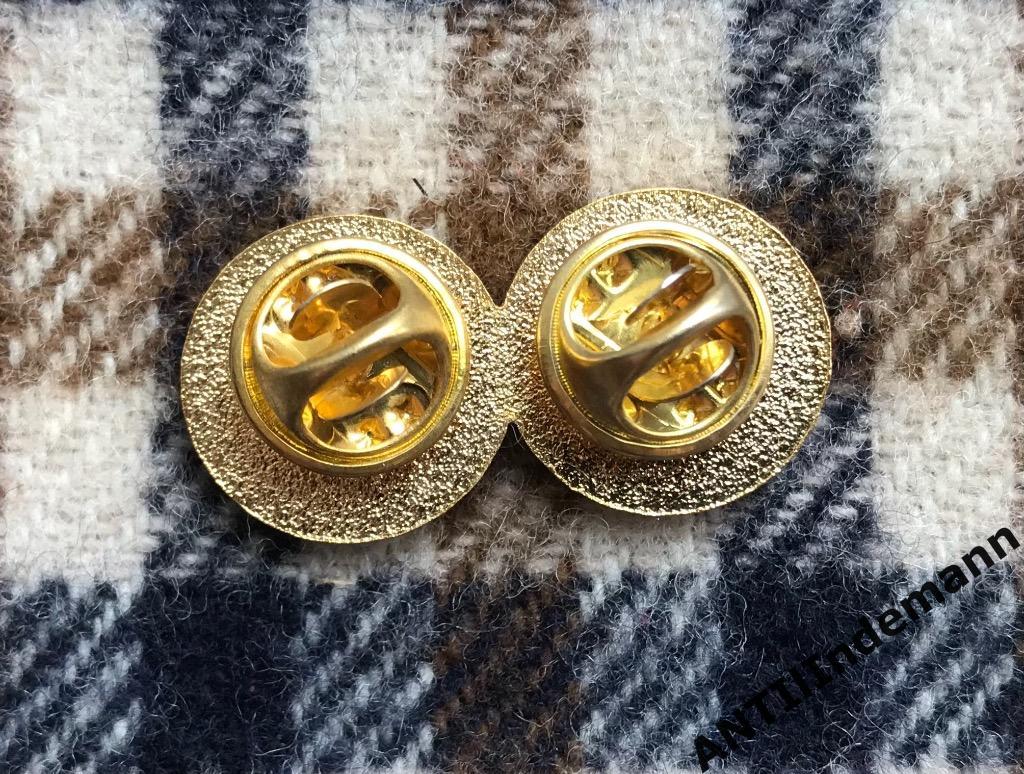 stone island earrings