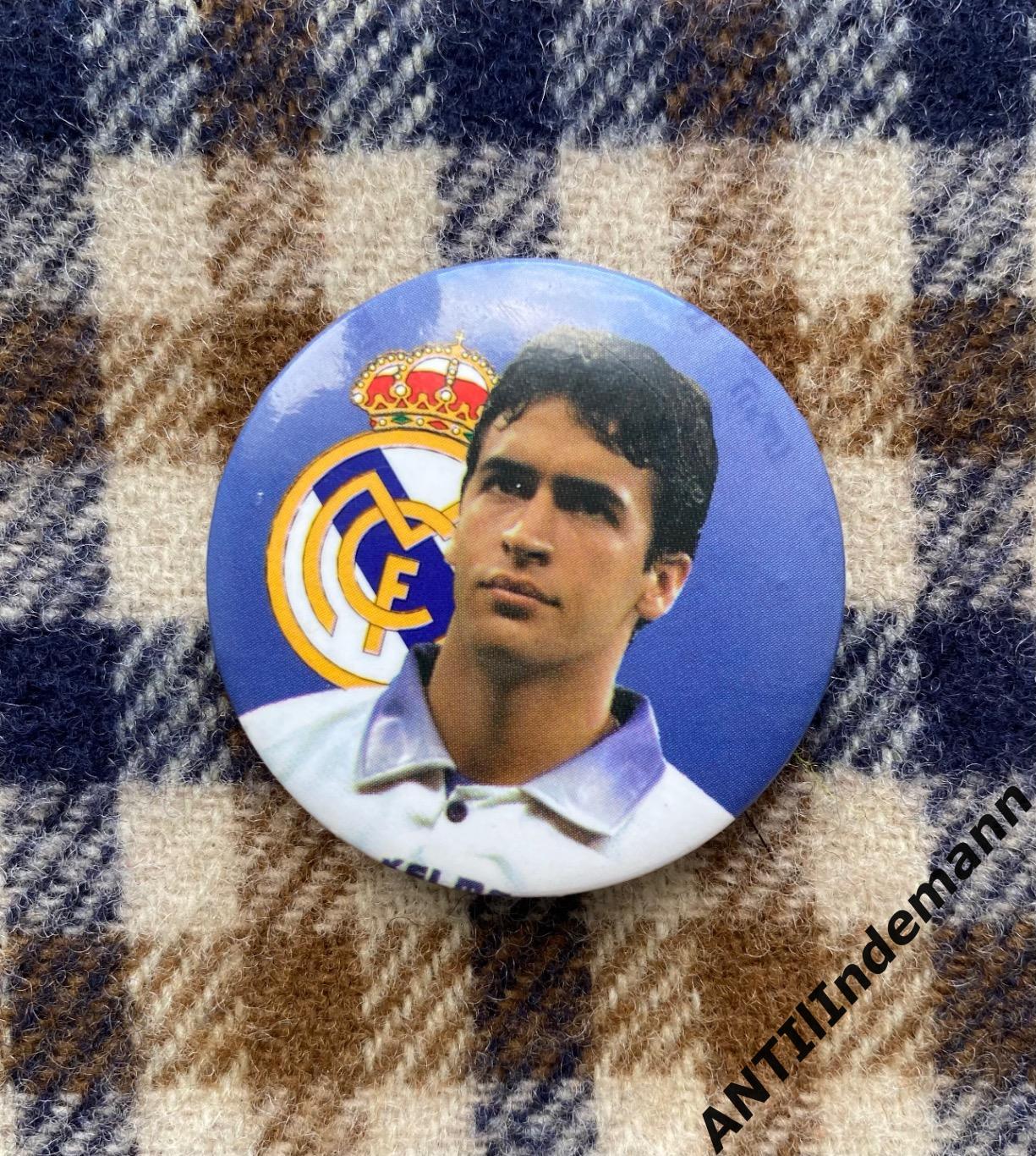 Значок (знак) Рауль Гонсалес Бланко (ФК Реал Мадрид, Испания)