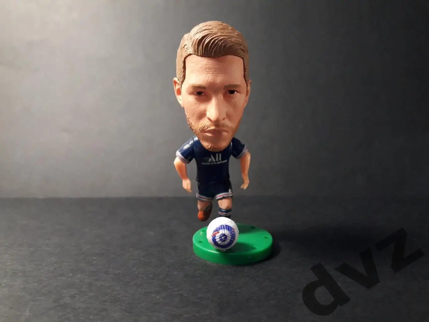 Серхио Рамос. ПСЖ. Фигурки футболистов. Серия Soccerwe.