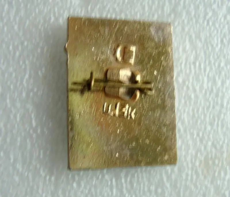 Динамо Киев футболист с мячом 1