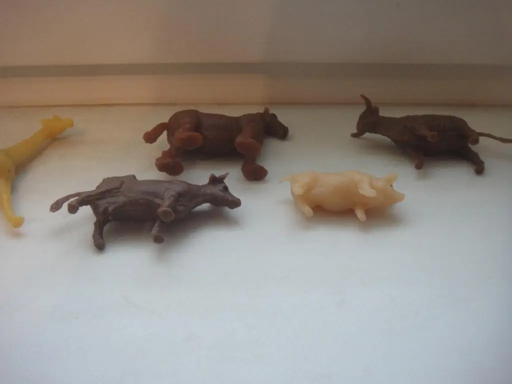 Животные времён СССР, 5 штук, Жираф, Лошадь, Корова, Бык, Свинья 3