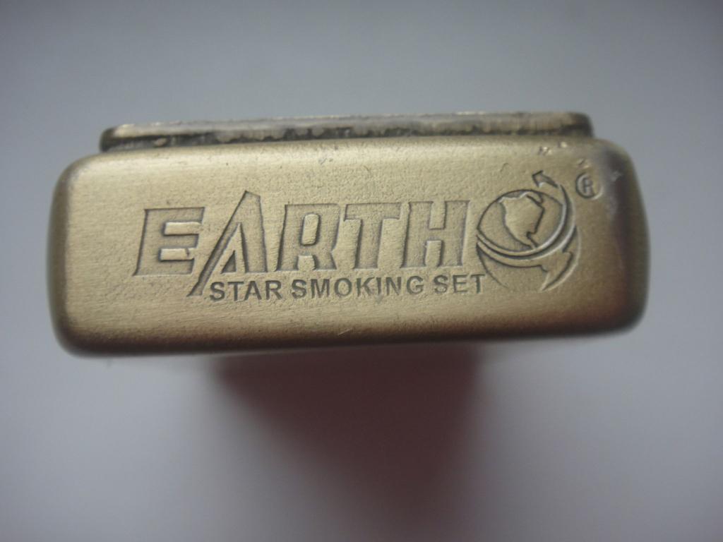 Бензиновая зажигалка EARTH с логотипом CASINO 4 карты 3