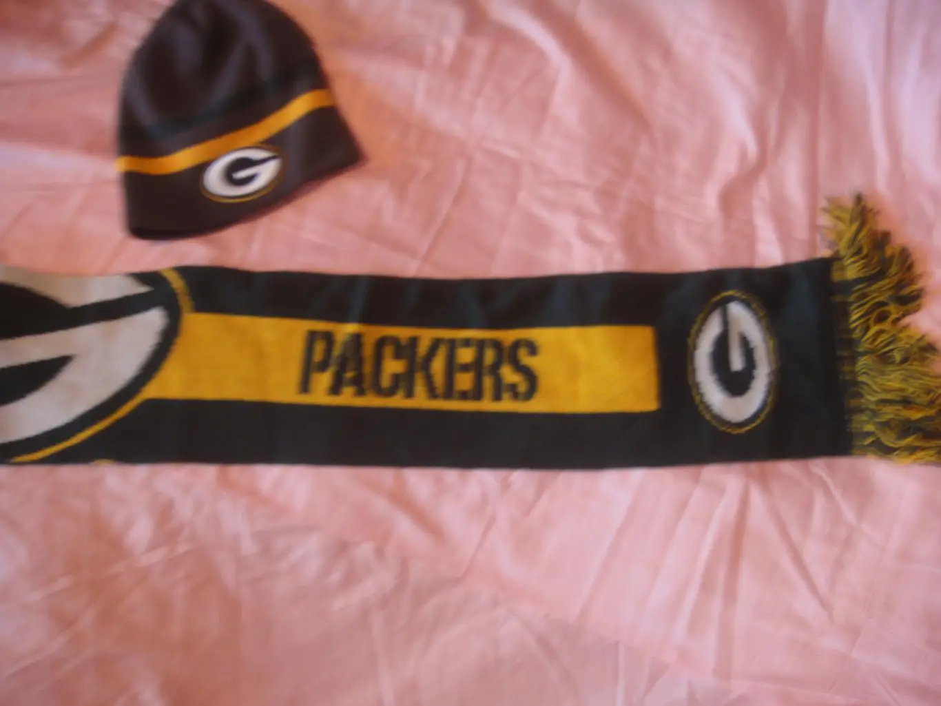 Американский футбол NFL Грин-Бей Пэкерс (англ. Green Bay Packers, «Упаковщики») 4