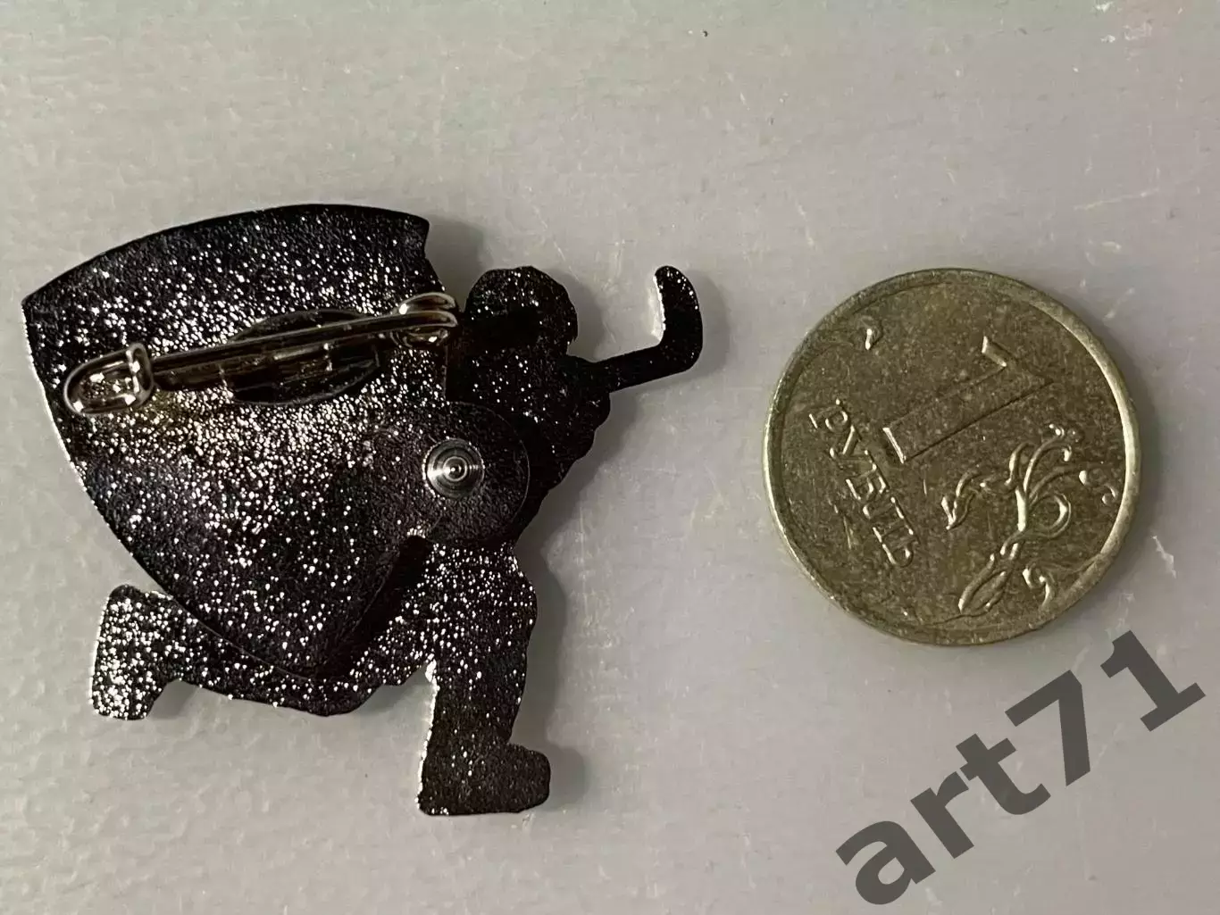 ХК Сочи. герб. Фигурка хоккеиста (синий) 1