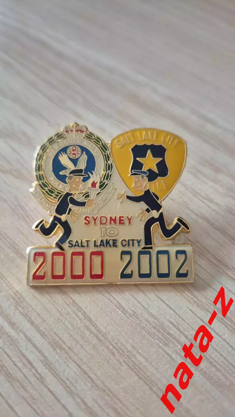 Значок спортивные игры полицейских Австралия - США 2000- 2002 1