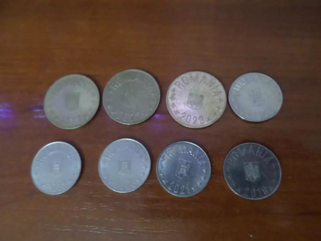 монеты 10 и 50 бани Румыния на сумму 2 лея 1