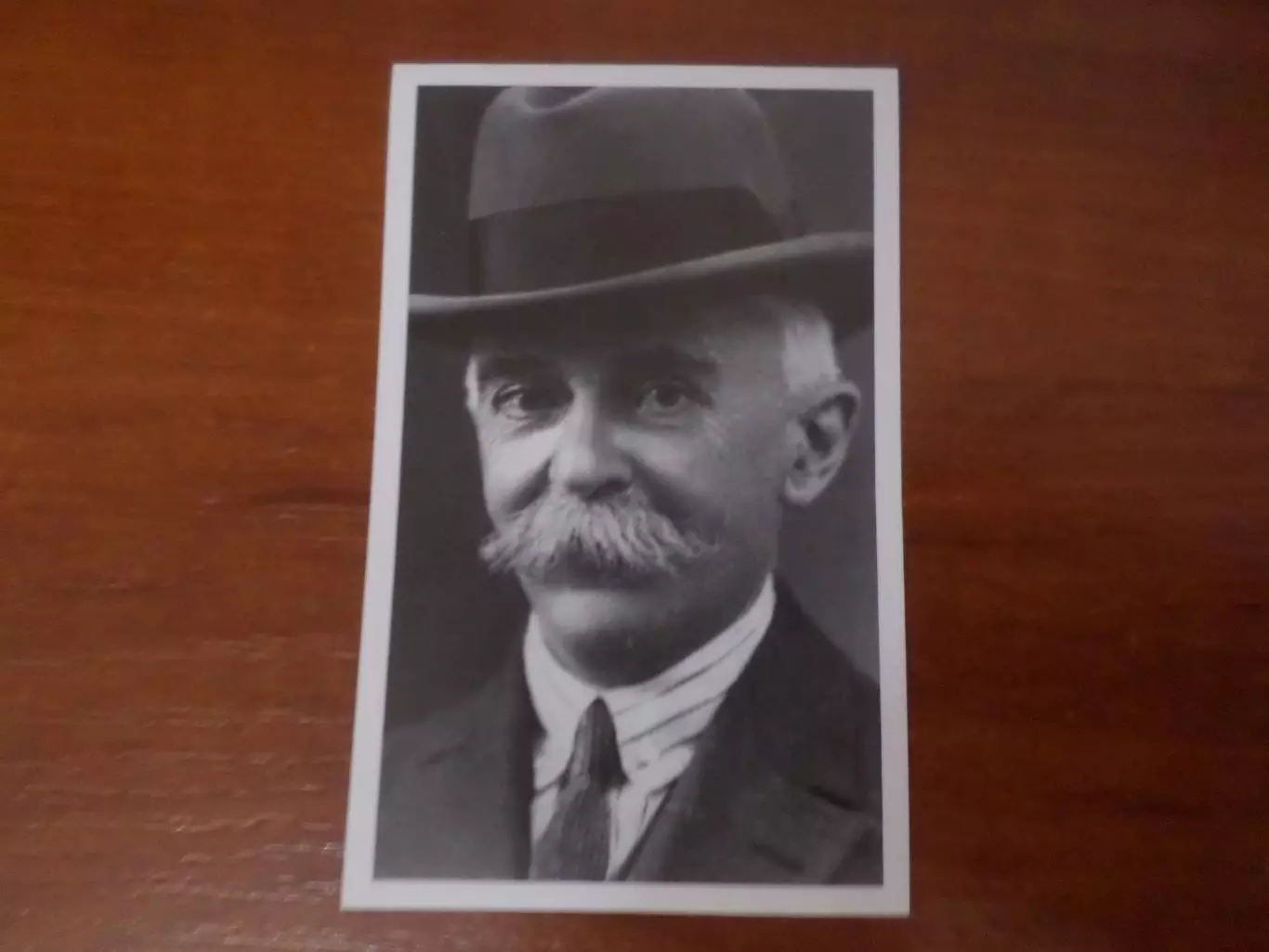 наклейка Пьер де Кубертен