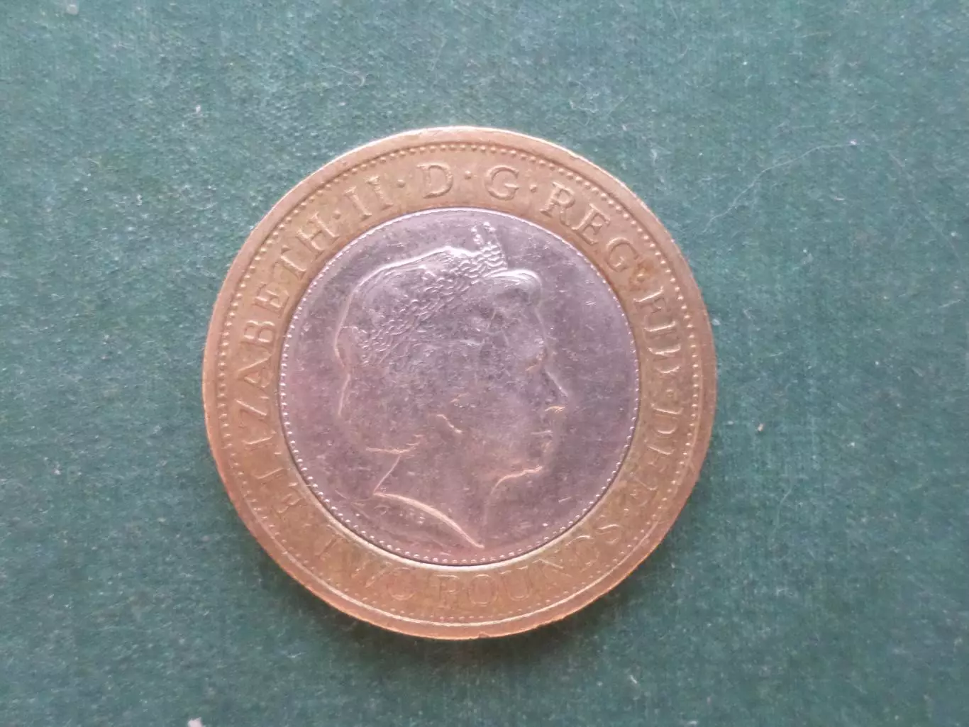 Монета 2 фунта Великобритания 2013 г 350 лет золотой гинее 1