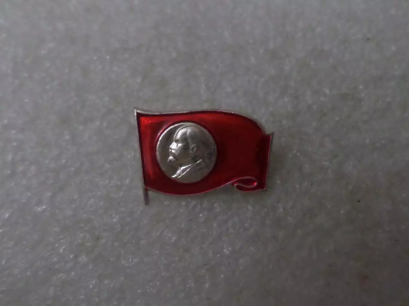 Значок Ленин флаг