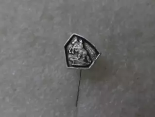 Значок г. Ленинград Памятник