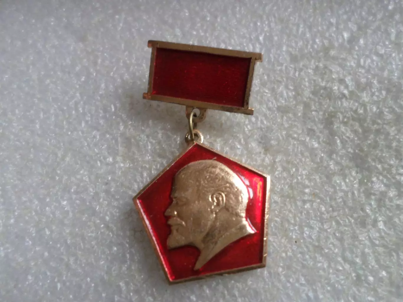 Значок . Ленин