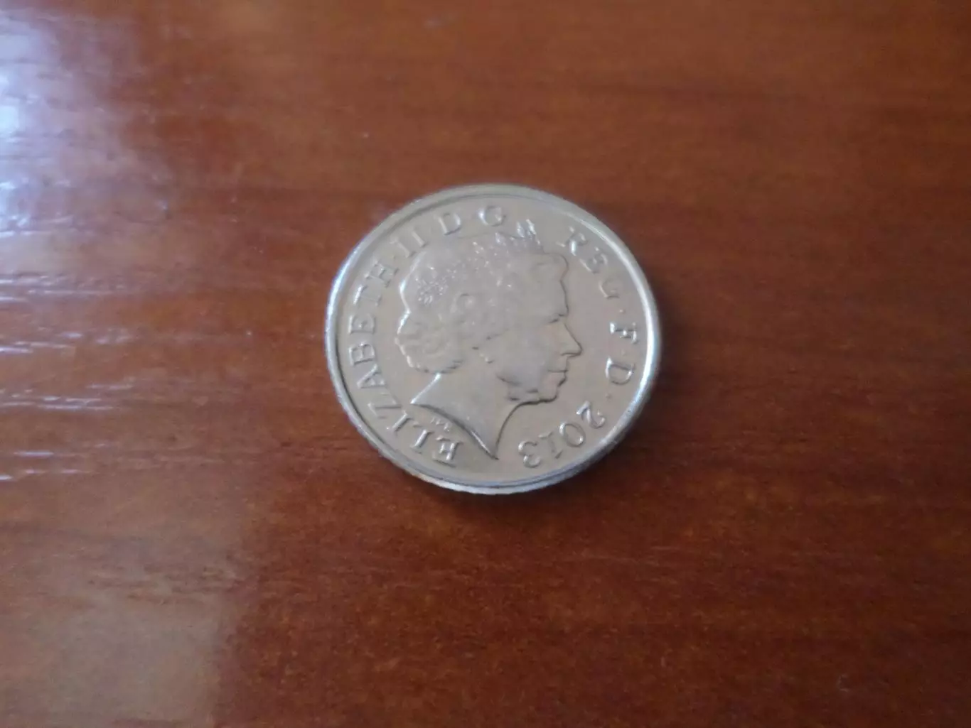 Монета 5 пенсов Великобритания 2013 г