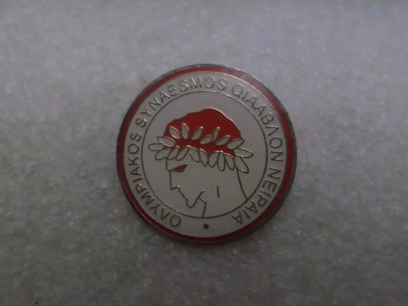 значок ФК Олимпиакос Греция