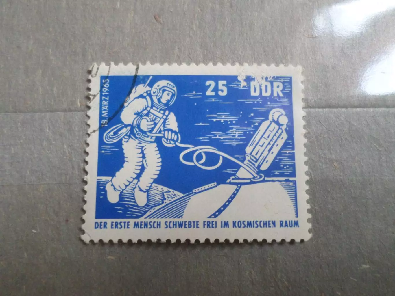 Марки ГДР космос выход человека в открытый космос 1965 г гаш