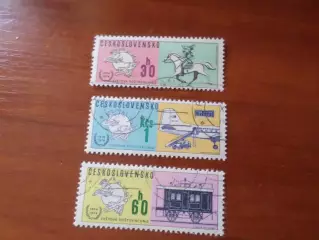 марки Чехословакия 100 лет всемирному почтовому союзу 1974 г